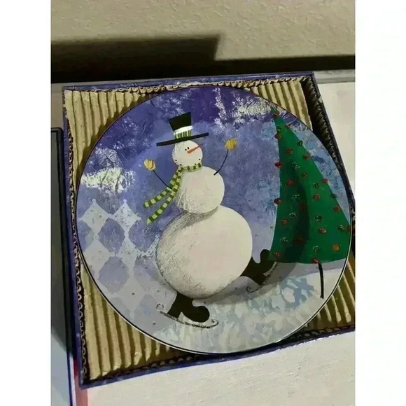 Oneida Snow Pals-Set of 4 Stoneware Salad/Dessert Plates-In Box - Picture 2 of 6